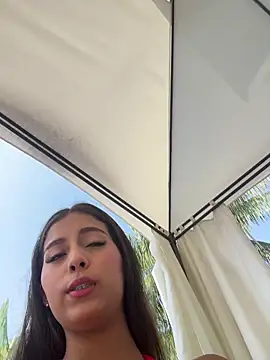 Valeria-escobar online show from 4, 3, 2026