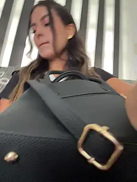 Valeria-escobar online show from 15, 4, 2026