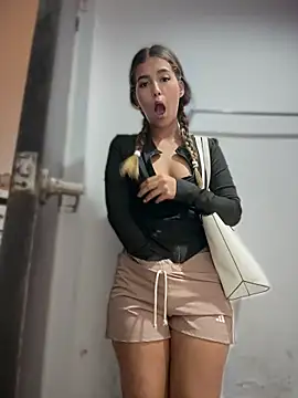 Valeria-escobar online show from 25, 7, 2026
