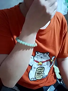 Snapshot of little-effy chatting on 14, 6, 2026 little-effy online show from 14, 6, 2026