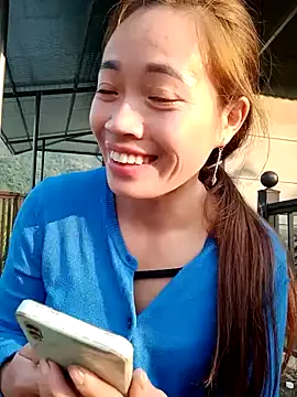 little-effy online show from 22, 12, 2025