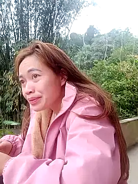 little-effy online show from 25, 2, 2026