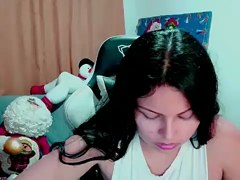 Snapshot of milk_hot_mafe chatting on 15, 12, 2025 milk hot mafe online show from 15, 12, 2025