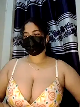 Snapshot of nosrat014 chatting on 12, 7, 2026 nosrat014 online show from 12, 7, 2026
