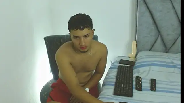 Snapshot of kyro_estrada chatting on 1, 3, 2026 kyro estrada online show from 1, 3, 2026