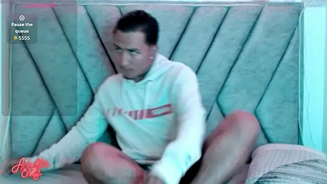 kyro estrada online show from 7, 4, 2026