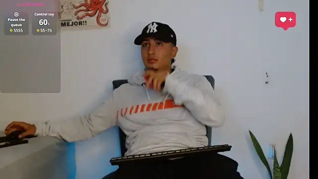 kyro estrada online show from 11, 3, 2026