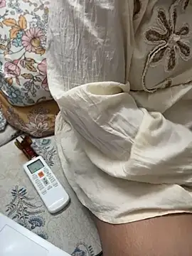 butterflyslay online show from 12, 5, 2026