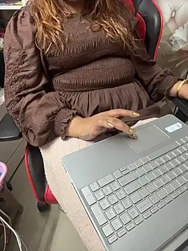 butterflyslay online show from 5, 4, 2026