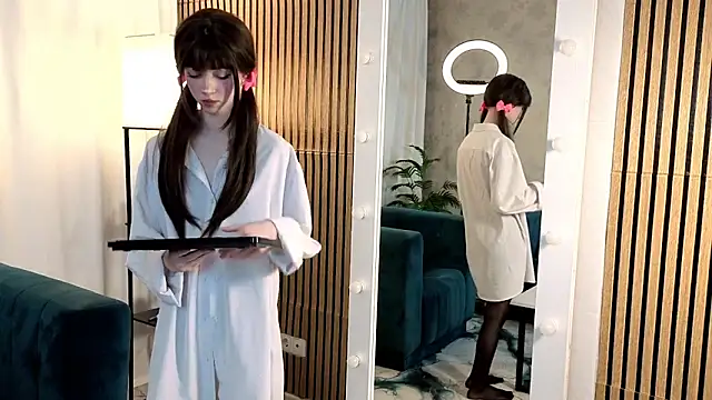 ViollaBloom online show from 15, 2, 2026