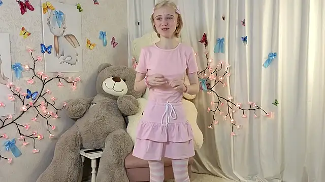 ViollaBloom online show from 23, 12, 2025