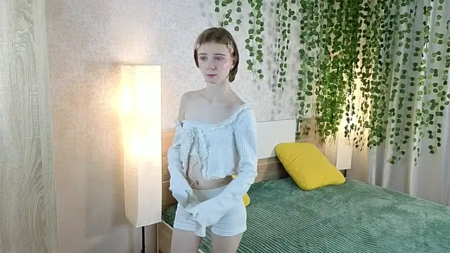 ViollaBloom online show from 14, 12, 2025