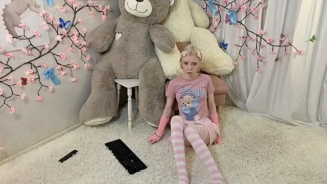 ViollaBloom online show from 22, 12, 2025