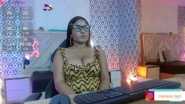 Auurora tay online show from 18, 12, 2025