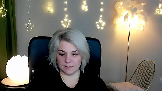 EvaEvals online show from 16, 12, 2025