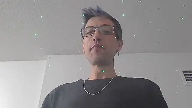 AskAveryAnything online show from 22, 12, 2025