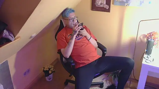 AskAveryAnything online show from 23, 4, 2026