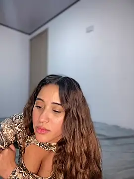 Snapshot of cherryluv__ chatting on 14, 1, 2026 cherryluv online show from 14, 1, 2026