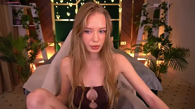 MollyyMayy online show from 10, 2, 2026