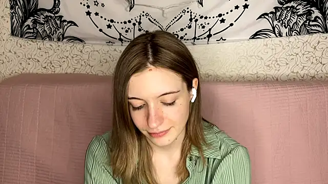 Snapshot of Shining_Robi chatting on 9, 1, 2026 Shining Robi online show from 9, 1, 2026