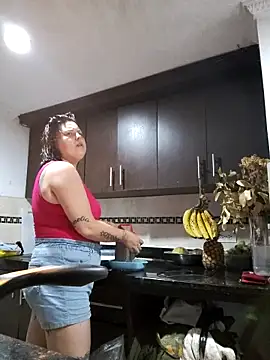 Divine Pouvoir online show from 31, 3, 2026