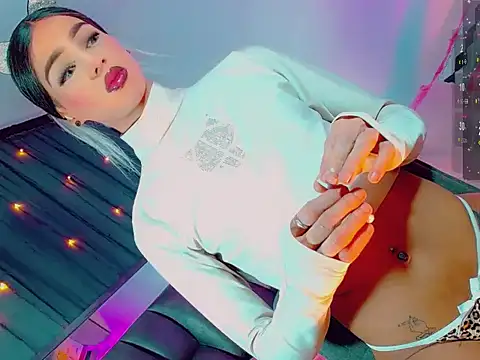 agathaferrer3 online show from 21, 2, 2026