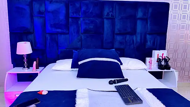 Celeste Clarke online show from 18, 1, 2026