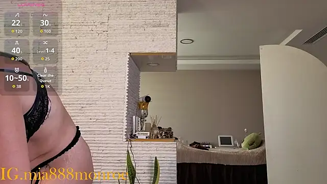 Snapshot of mia_monroe888 chatting on 12, 2, 2026 mia monroe888 online show from 12, 2, 2026