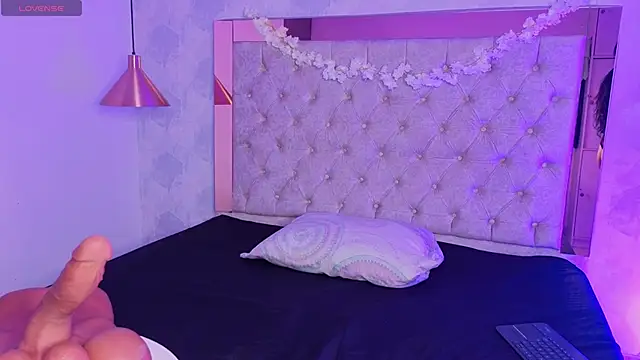 kylie river online show from 15, 2, 2026