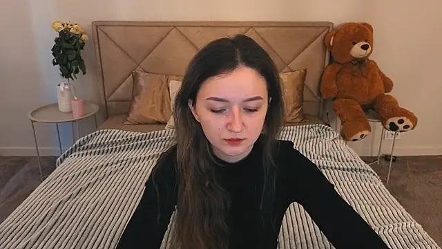 Snapshot of CyrenaLuxe chatting on 24, 3, 2026 CyrenaLuxe online show from 24, 3, 2026