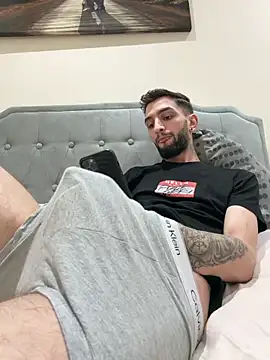 Juliann69Ramiro online show from 14, 3, 2026