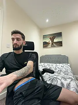 Juliann69Ramiro online show from 15, 1, 2026