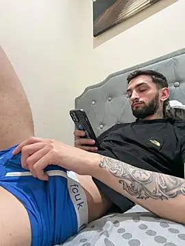Juliann69Ramiro online show from 28, 5, 2026
