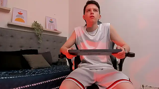 sebastamayo  online show from 19, 12, 2025