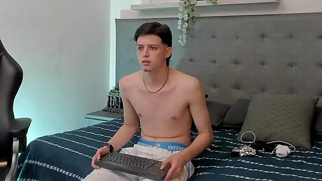 Snapshot of sebastamayo_ chatting on 3, 2, 2026 sebastamayo online show from 3, 2, 2026