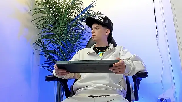 sebastamayo  online show from 8, 1, 2026