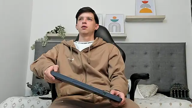 sebastamayo  online show from 10, 3, 2026