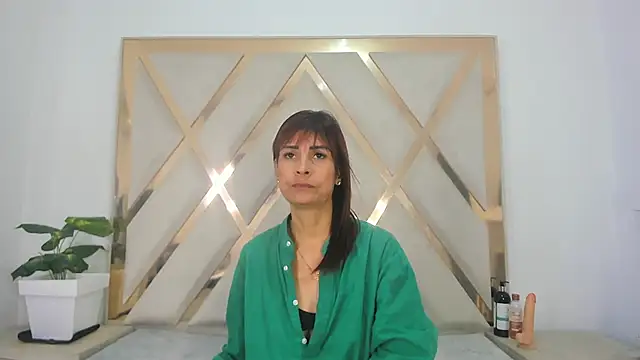 Snapshot of Selenaasm chatting on 16, 2, 2026 Selenaasm online show from 16, 2, 2026