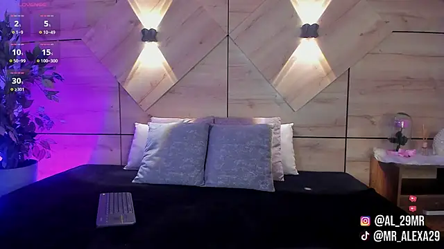 sussan fox  online show from 9, 1, 2026