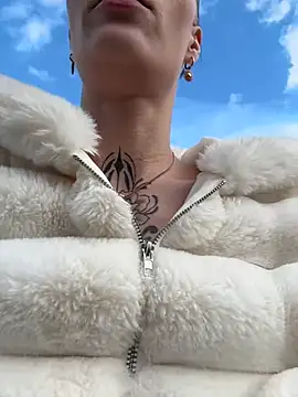 dein traumchen online show from 28, 2, 2026