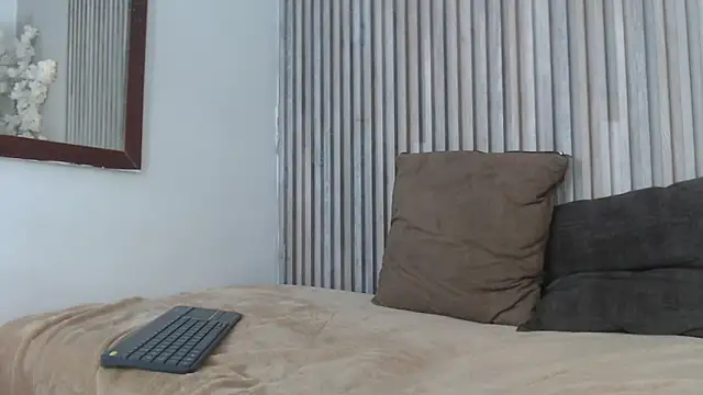 SmoothAlpha  online show from 5, 1, 2026