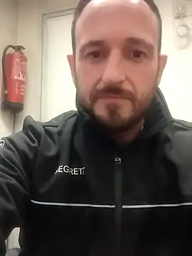 Tonybp84 online show from 18, 12, 2025