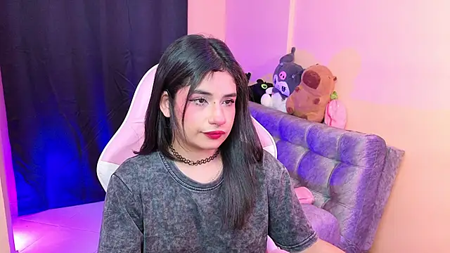 bonnieTaylor1 online show from 18, 12, 2025