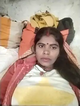 Sexy Rajkumari123 online show from 16, 12, 2025