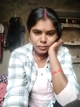 Sexy Rajkumari123 online show from 18, 2, 2026