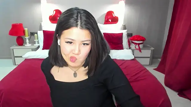 Brunette Charm online show from 27, 2, 2026