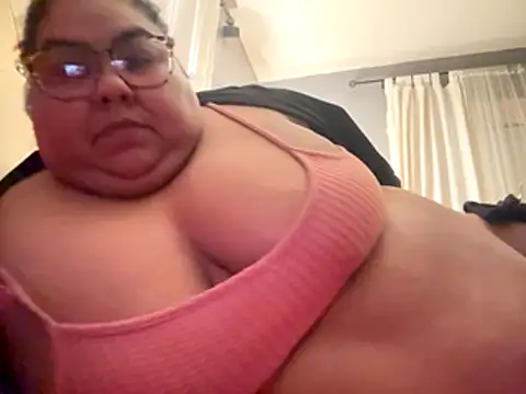 Sexybbwqueen online show from 18, 12, 2025