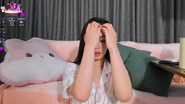 AliceCloudy online show from 8, 1, 2026