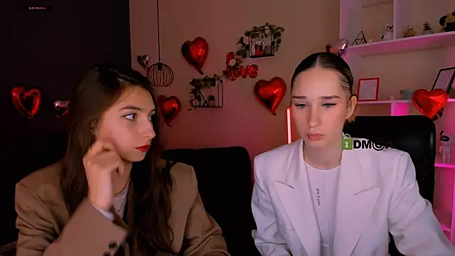 mila firee online show from 20, 2, 2026