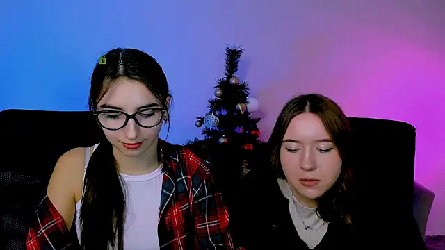 Snapshot of mila_firee chatting on 16, 12, 2025 mila firee online show from 16, 12, 2025